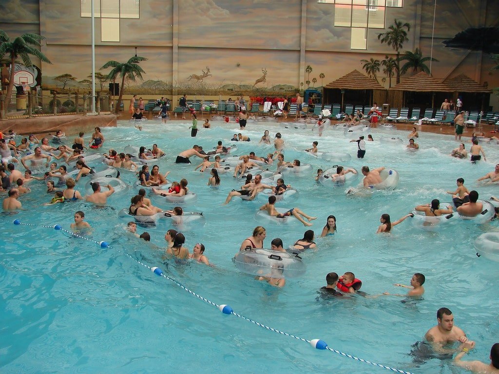 Kalahari Resort Waterpark min